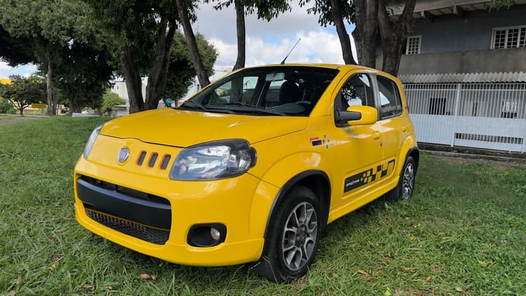 Fiat Uno Sporting 1.4 EVO Fire Flex 8V 4P 2012