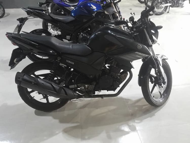 VENDO FAZER 150