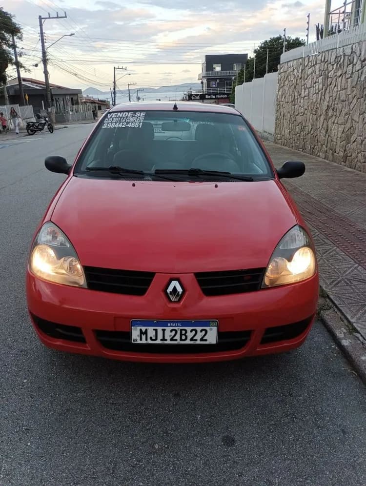 Renault Clio Hi-flex 1.0 16V 5P 2011