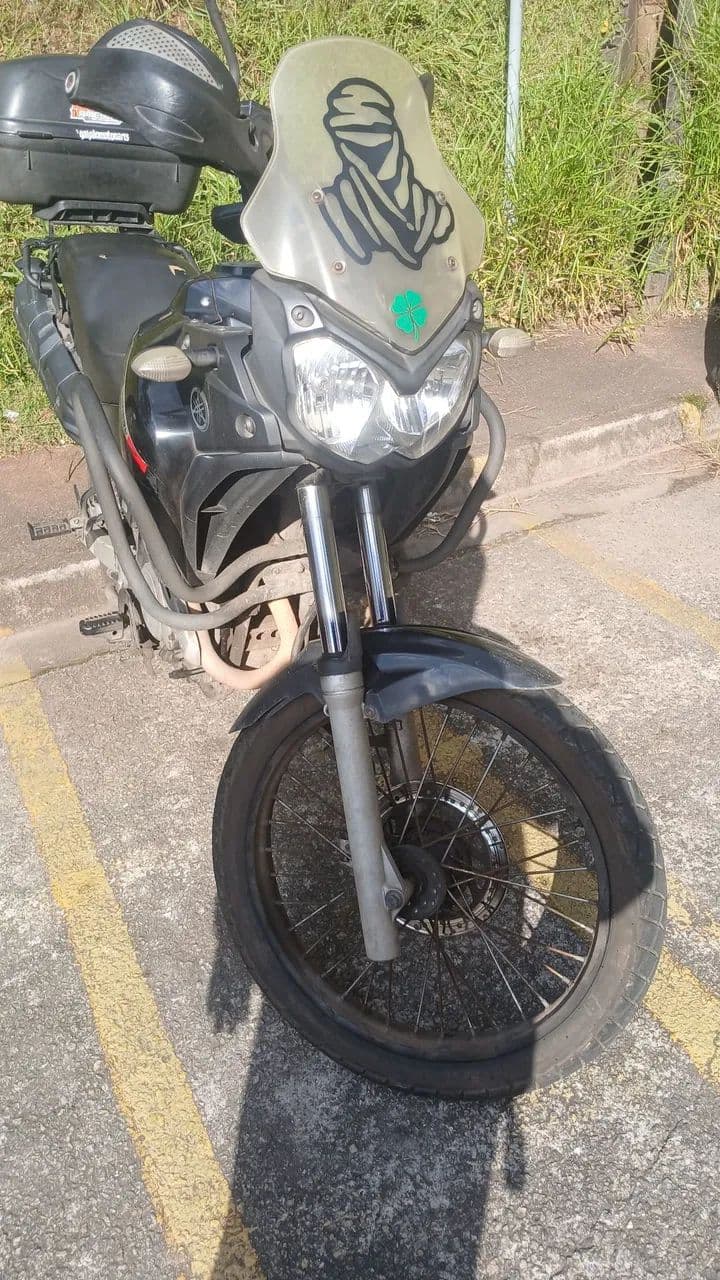 Tenere 250 2011 c debito