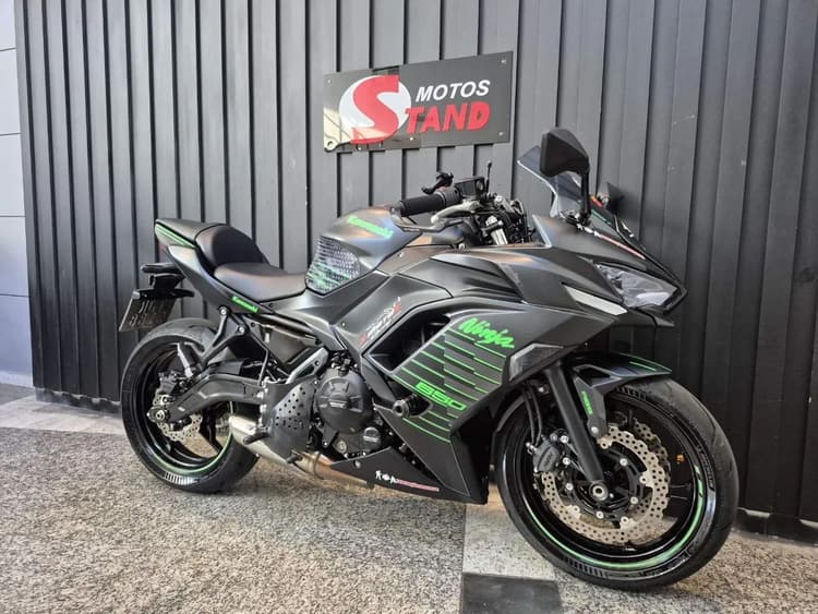 KAWASAKI NINJA 650