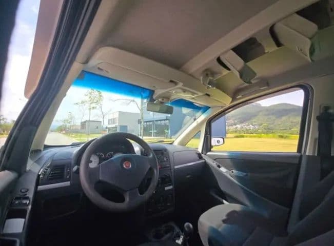 Fiat Idea ELX 1.4 MPI Fire Flex 8V 5P 2010