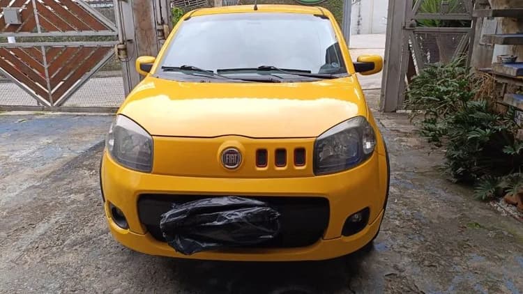 Fiat Uno Sporting 1.4 EVO Fire Flex 8V 4P 2012
