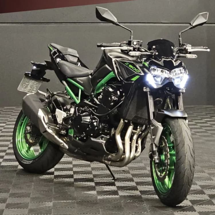 Z 900