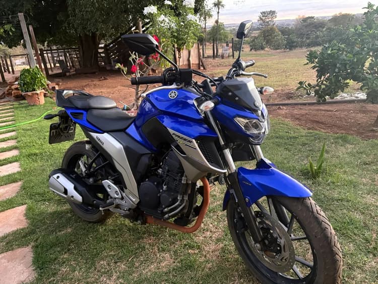 Fazer 250