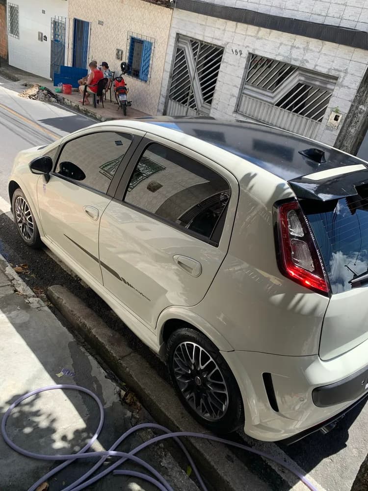 Fiat Punto Blackmotion 1.8 Flex 16V 5P. 2015