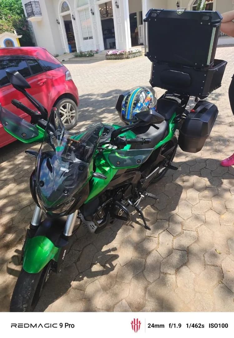 Bajaj Dominar  400
