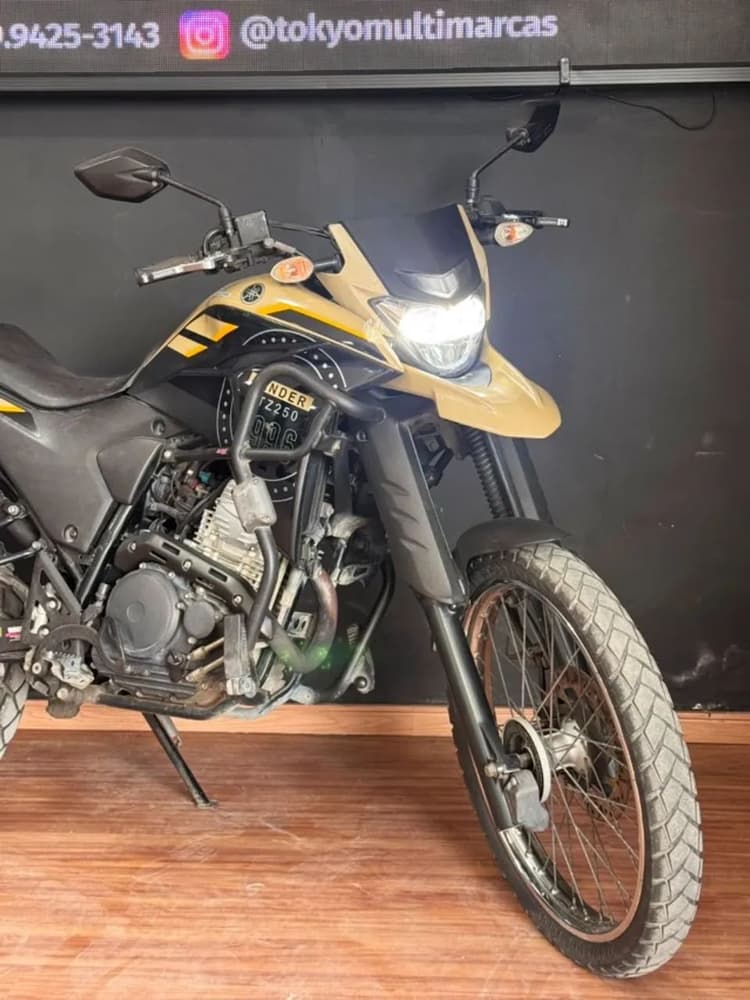 XTZ 250 LANDER 2023