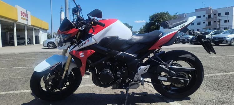 GSR 750cc baixa km 