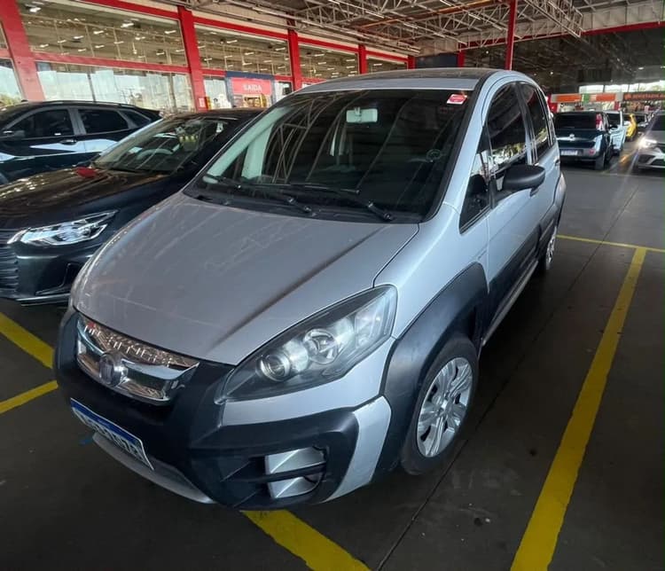 Fiat Idea Adv./ Adv.lock.dualogic 1.8 Flex 5P 2013