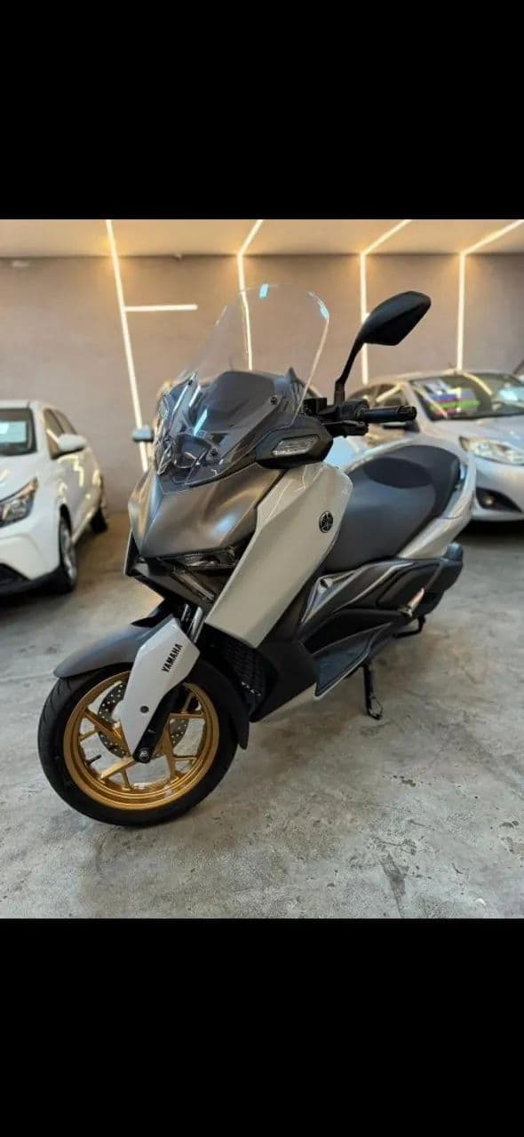 X MAX 300 yamaha