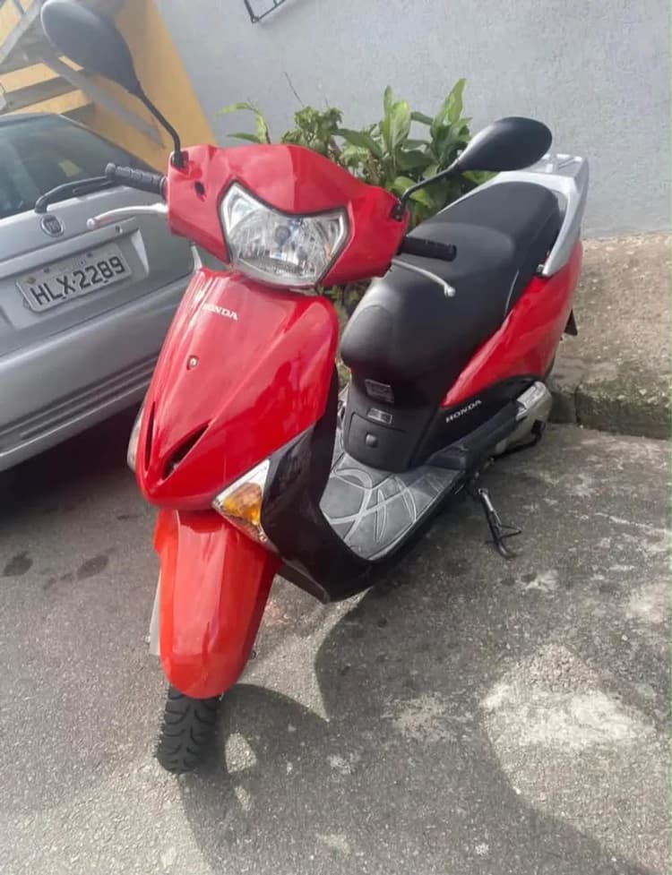 Honda lead 2016