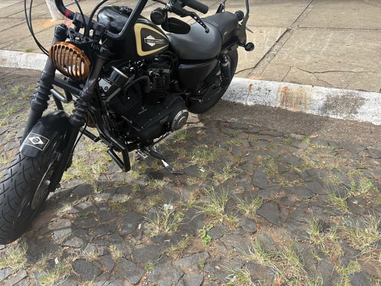 Harley Davidson 883 IRON 