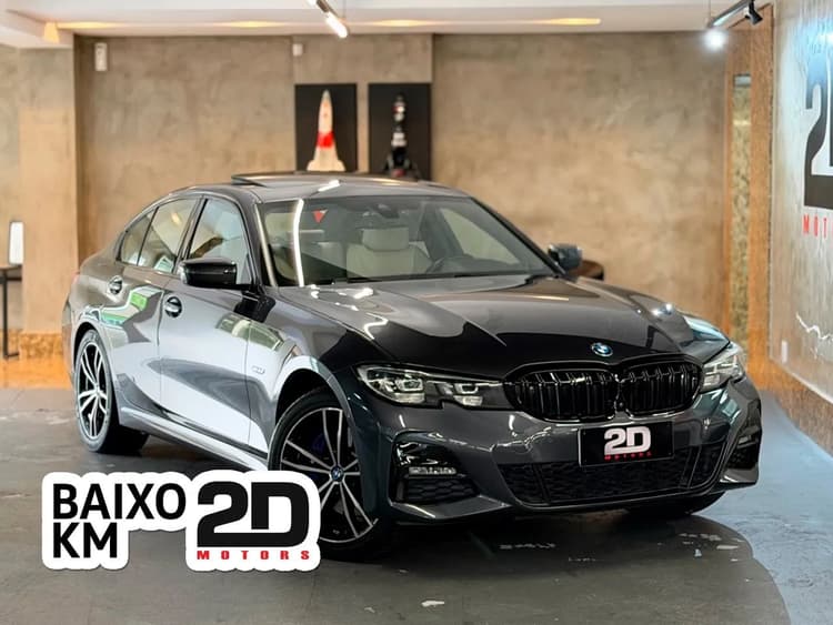 BMW 330E 2022