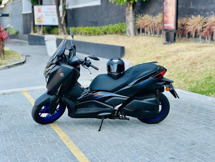 Xmax 300