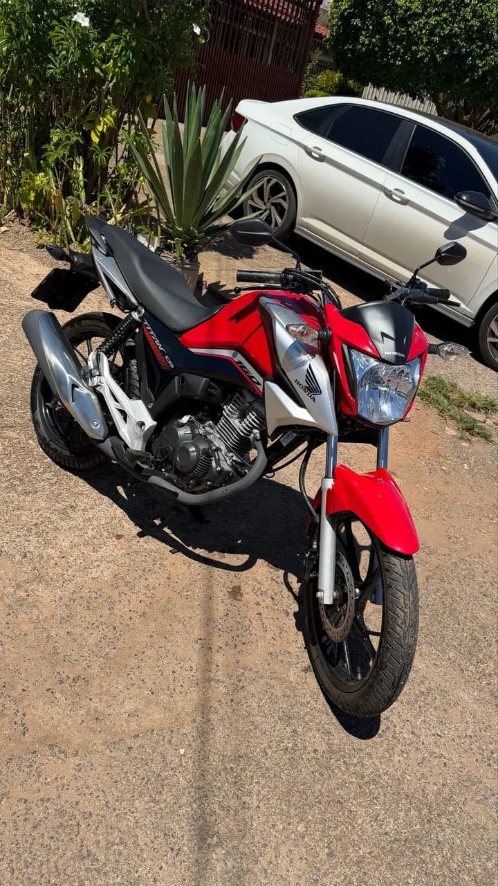 Titan 160 a mais nova de bsb 