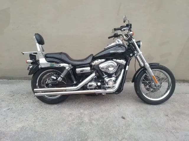 DYNA SUPER GLIDE CUSTOM - 2011