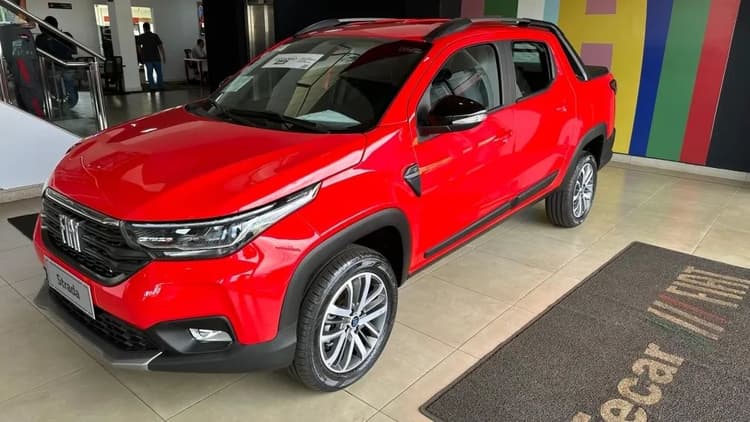 Fiat Strada Volcano 1.3 Flex 8V CD 2027
