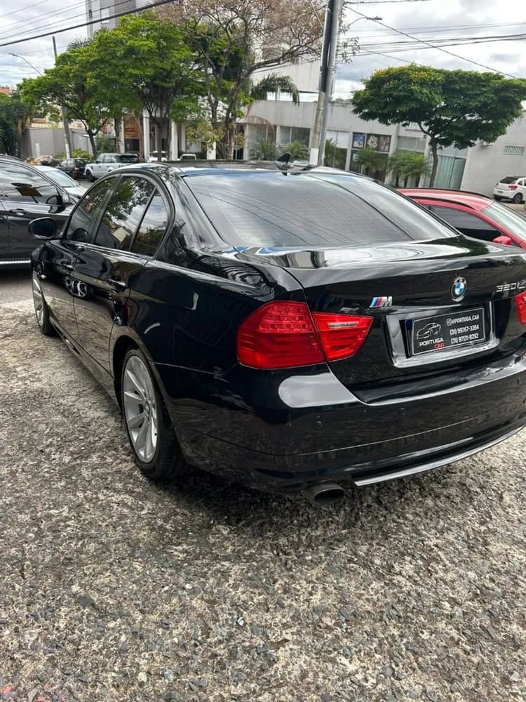 BMW 320I A 2010