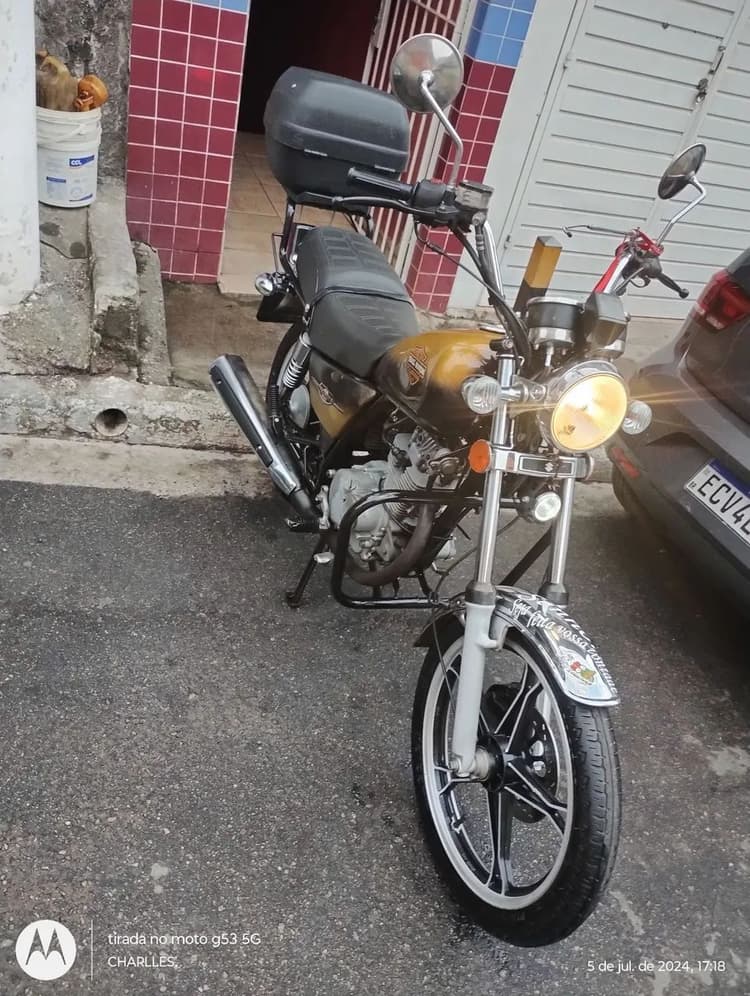 Suzuki intrunde 125 