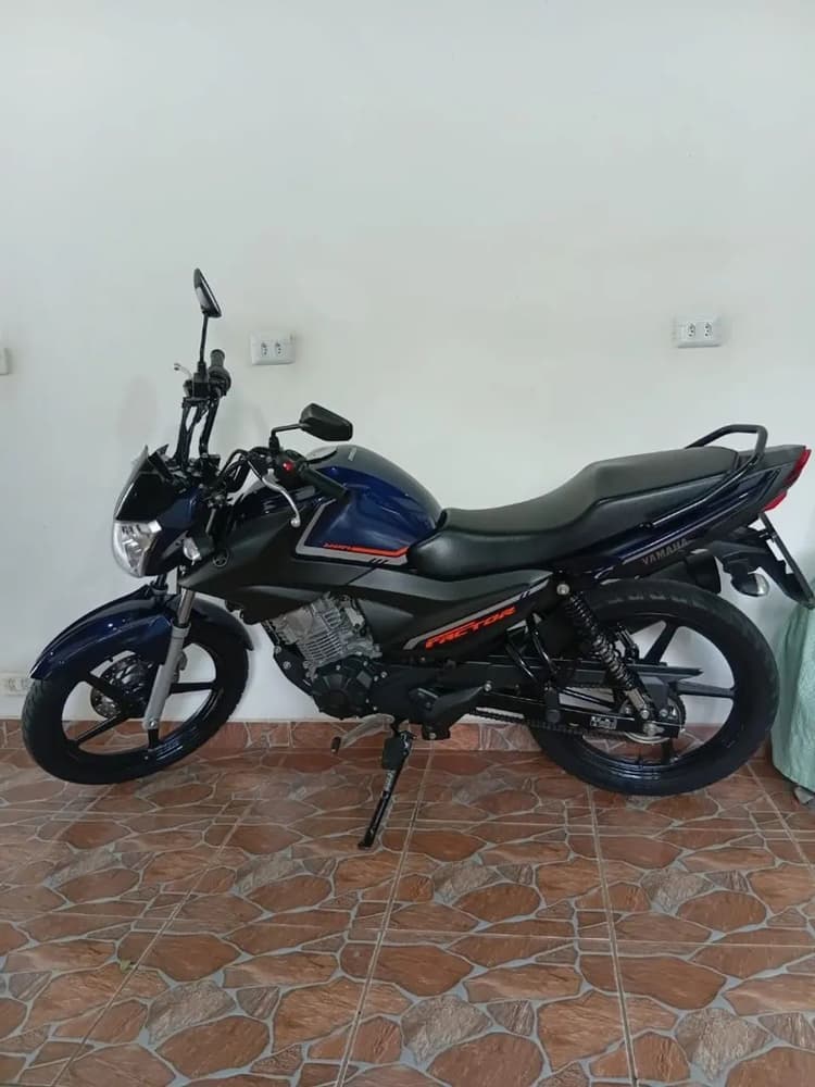 Moto Factor 150 ED impecável .