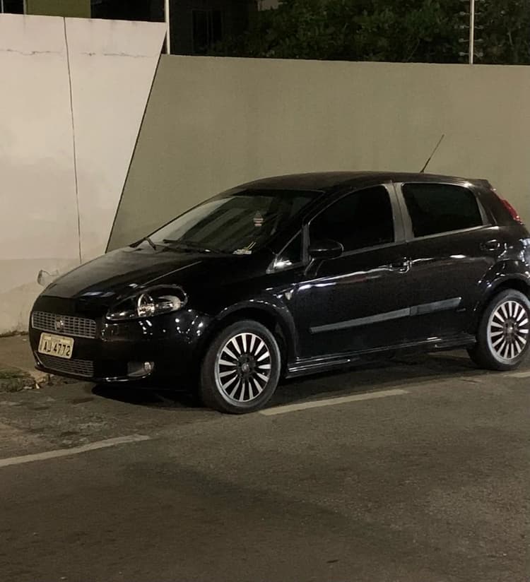 Fiat Punto Sporting 1.8 Flex 8v/16v 5P 2010