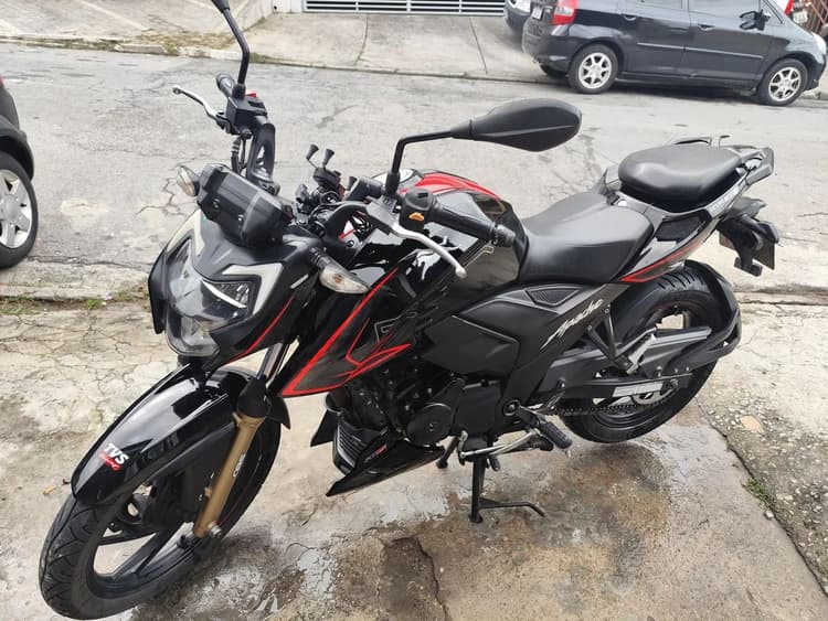 Apache RTR200 2022/2023