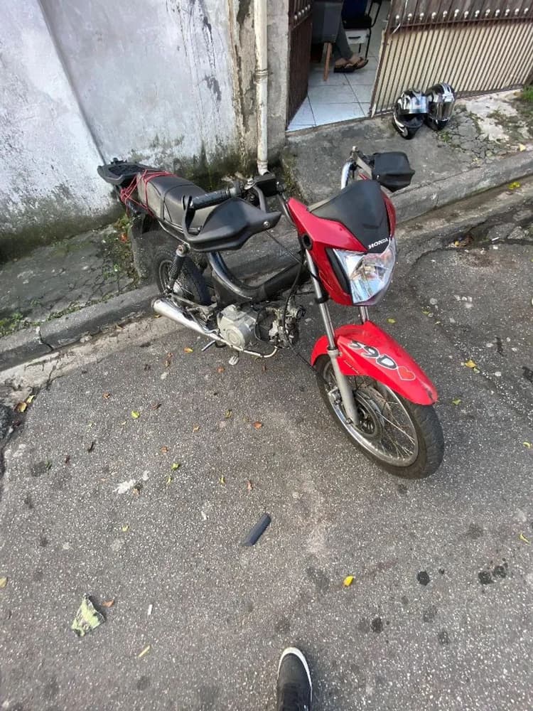 Mobilete com motor de biz 100 