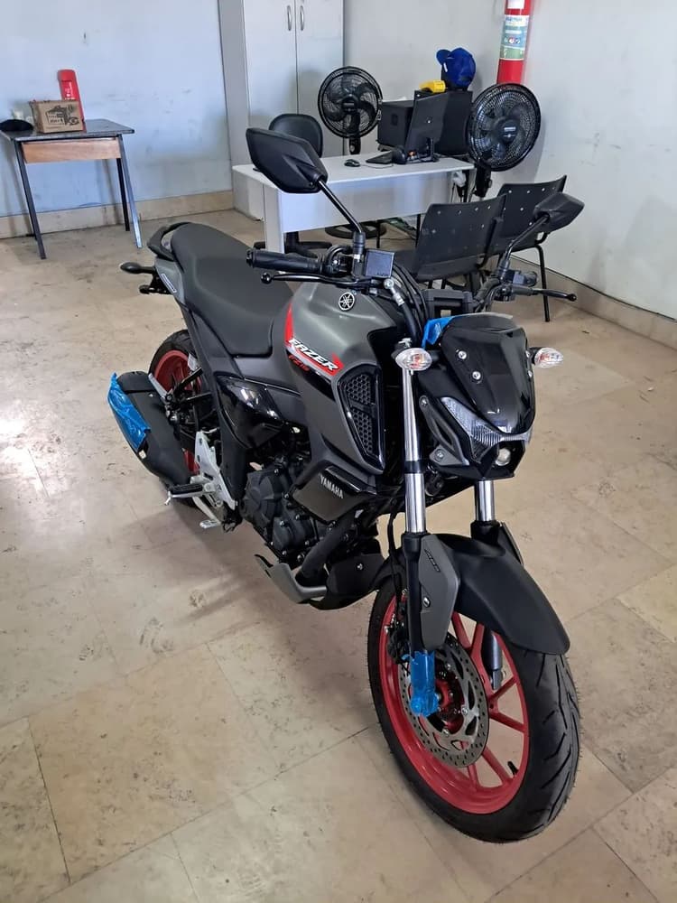 FZ 15 2025 0 KM