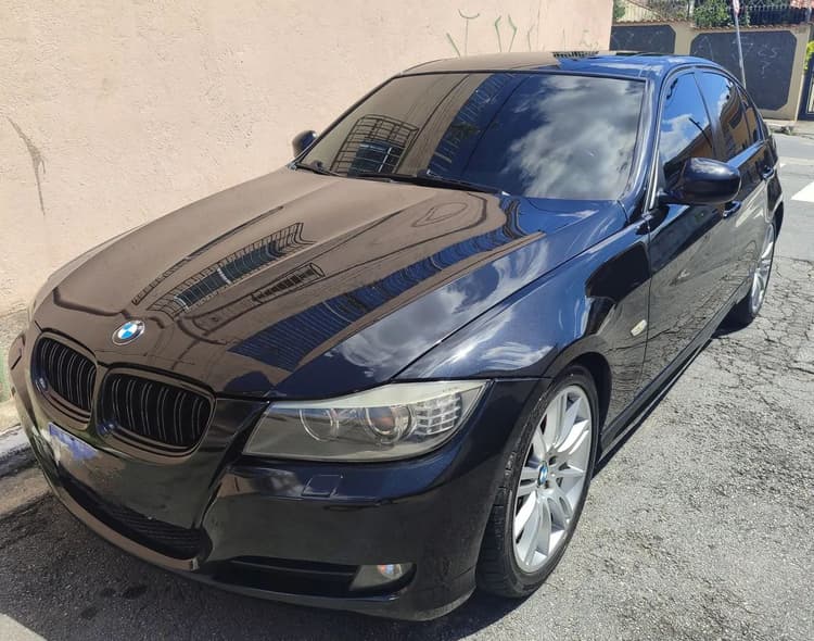 BMW 320I A 2010