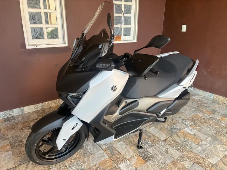 Vendo Ótima Xmax 250 2025 