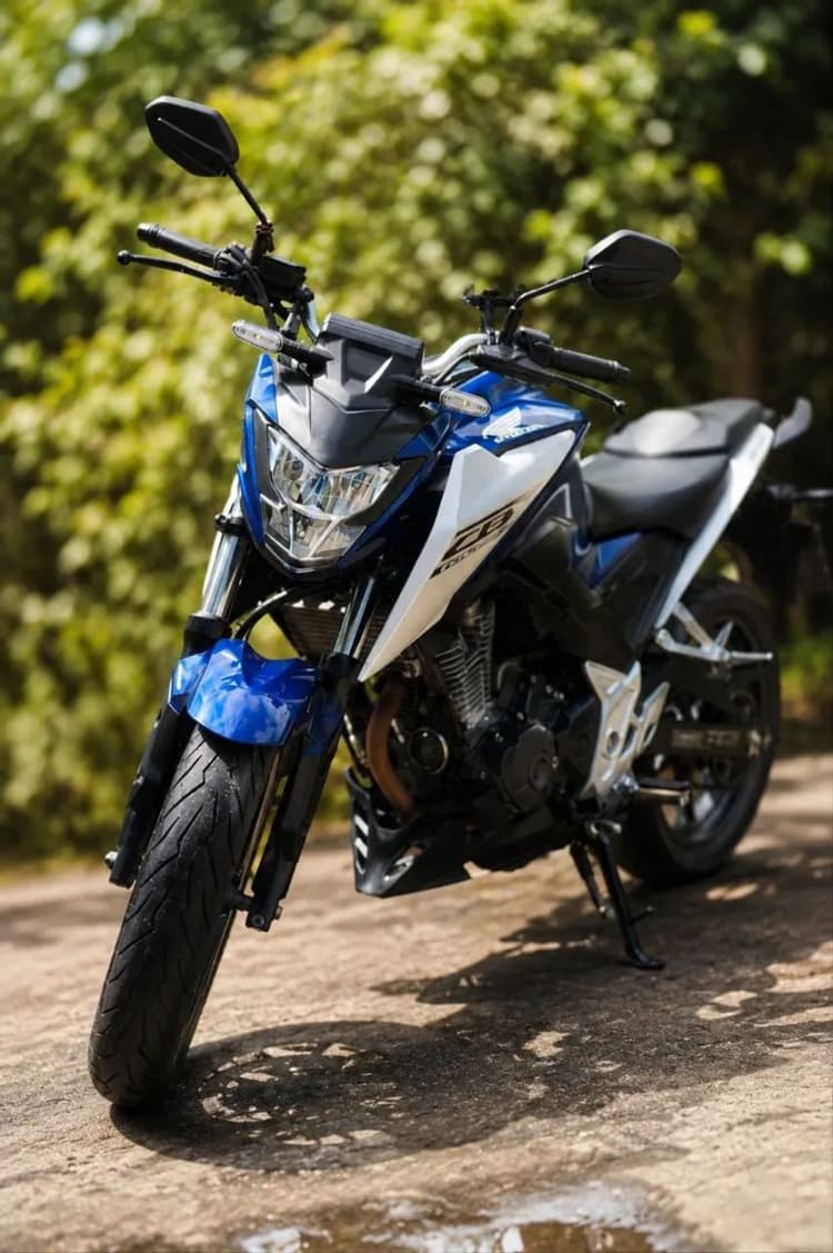 CB 300F TWISTER 