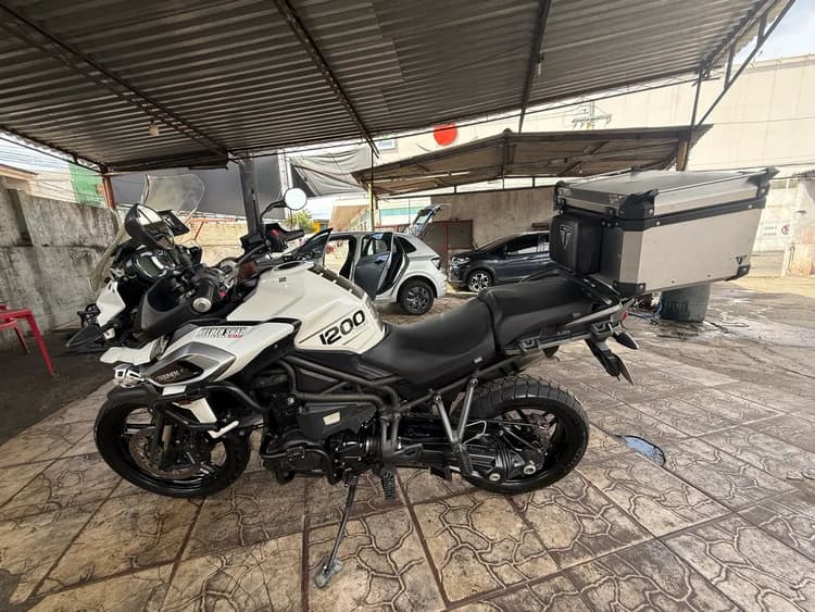 Triumph tiger 1200