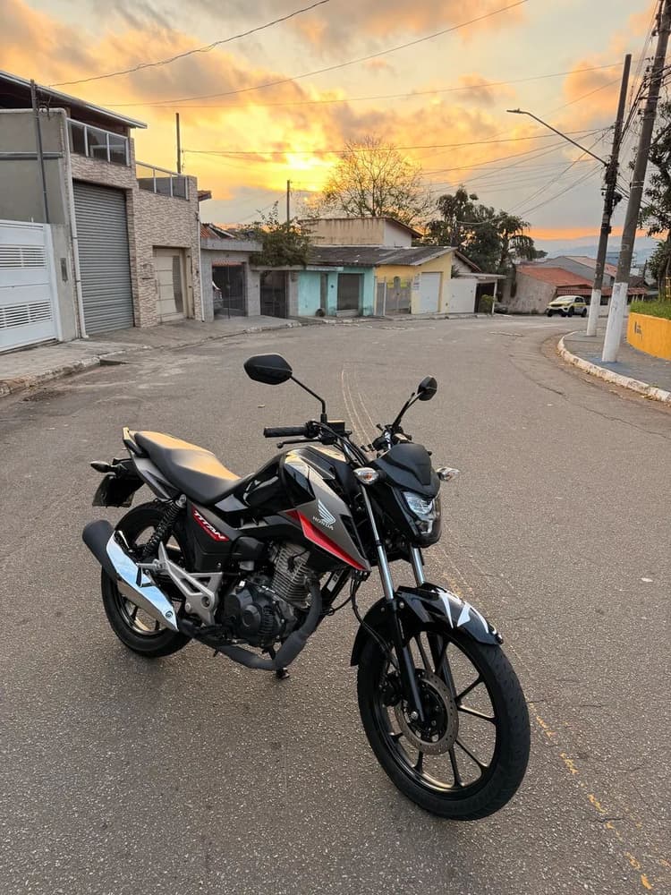Titan 160 