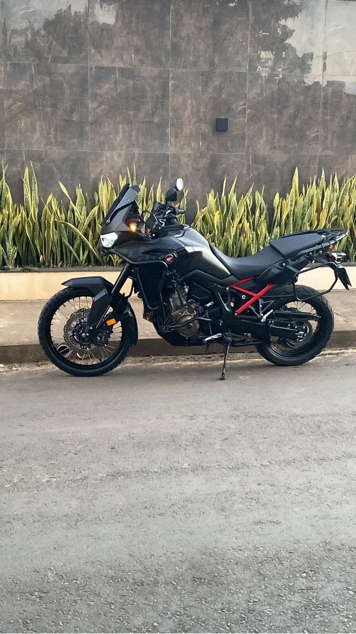 África twin
