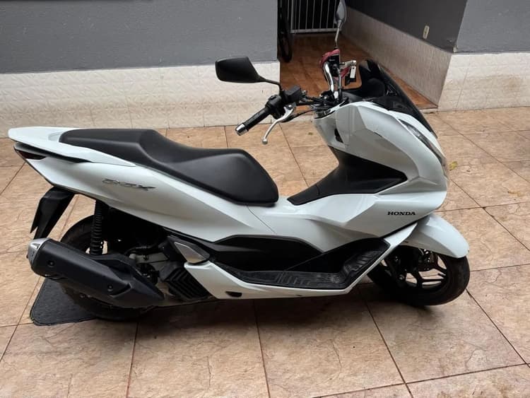 Moto muito nova !