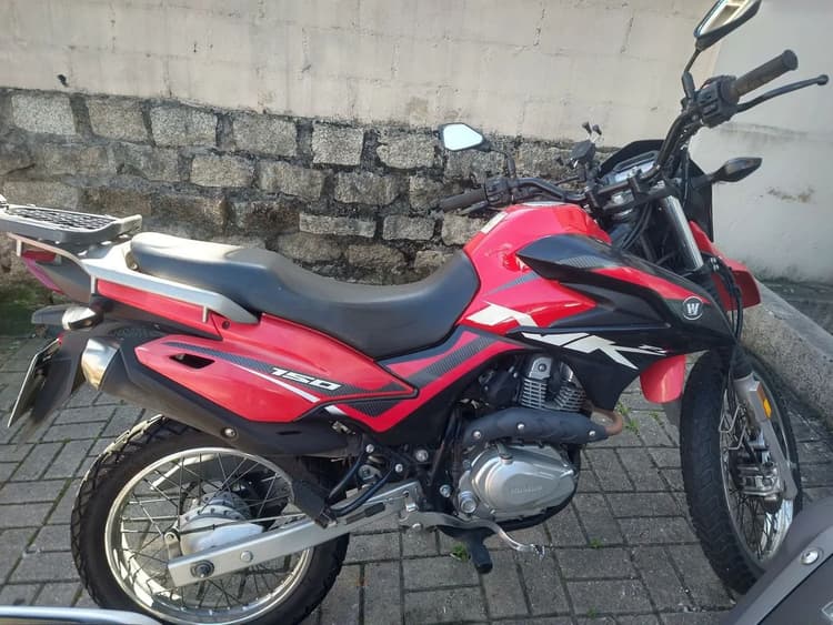 Vendo NK 150 Vermelha 