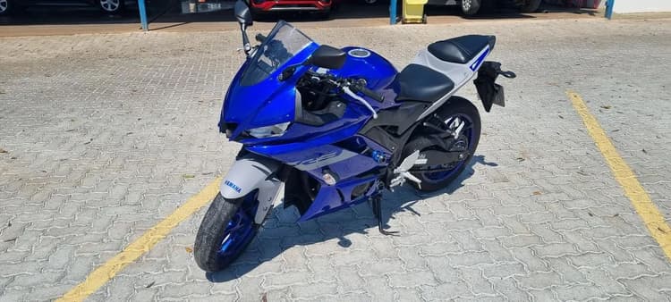 Yamaha R3