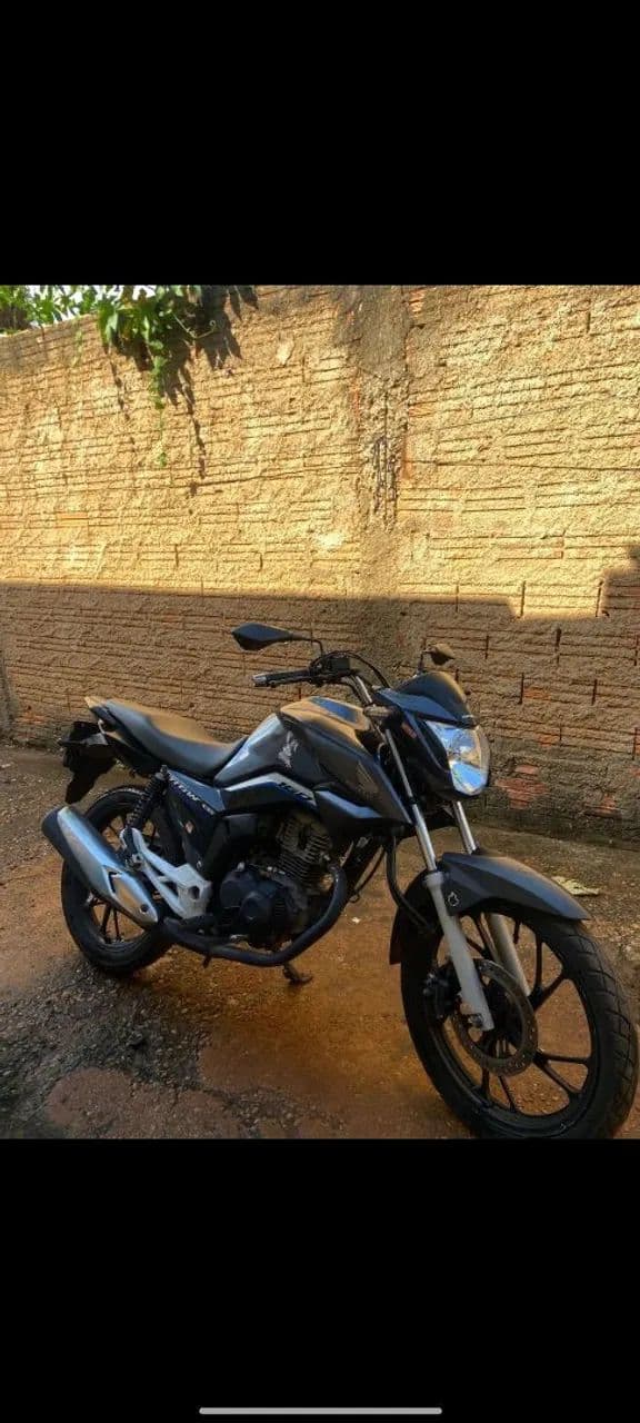 Vendo Titan 160 2023 