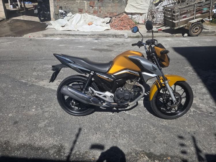 Titan 160