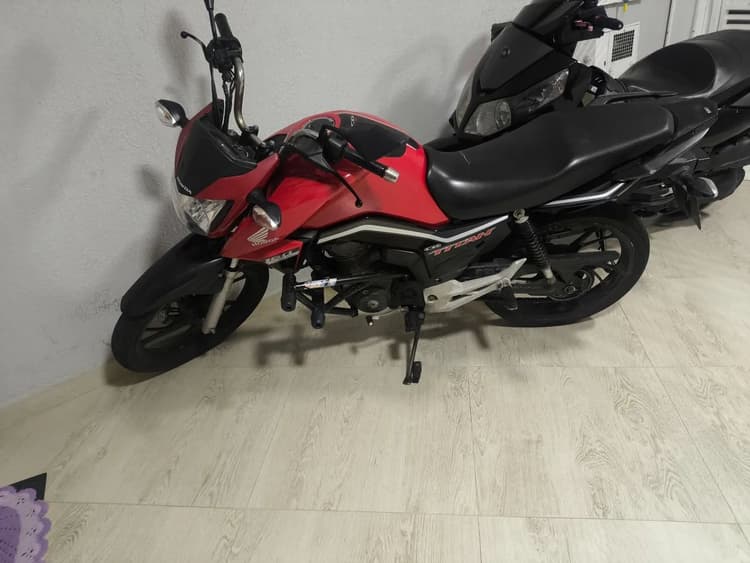 Vendo titan160