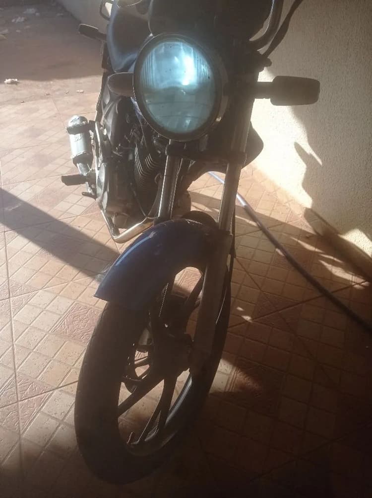 Vendo cbx 200 Strada .