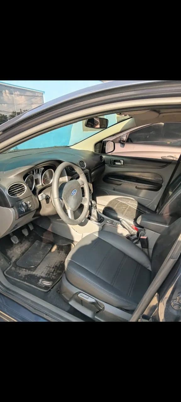 Ford Focus 1.6 S/se/se Plus Flex 8v/16v 5P 2011