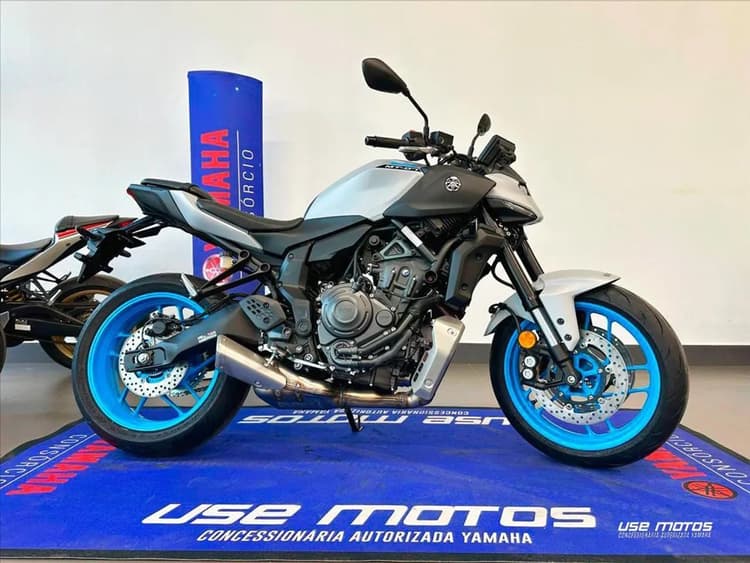 YAMAHA MT-07 CONNECTED ABS