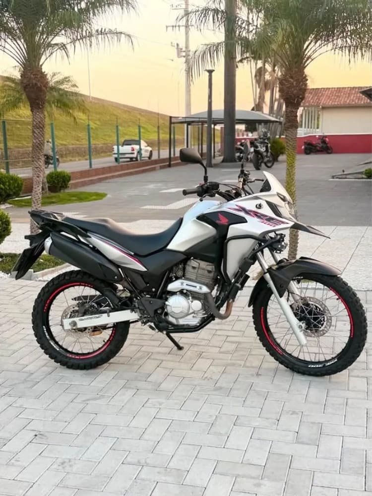 XRE 300 ABS IMPECAVEL