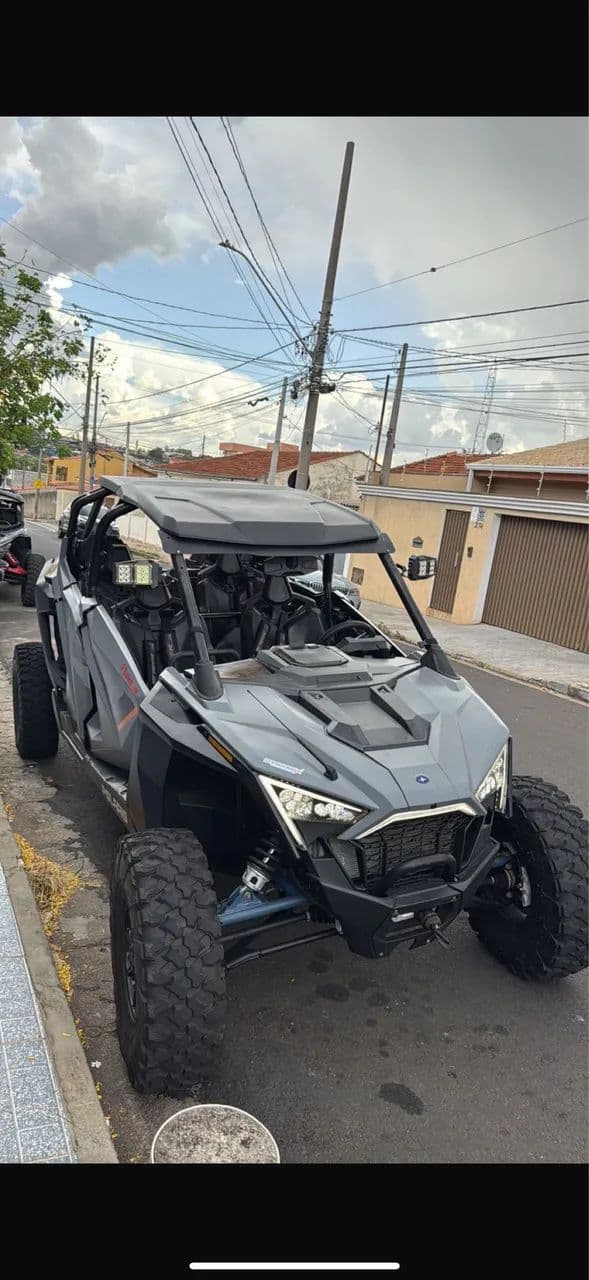 RZR Pro XP 4 lugares 