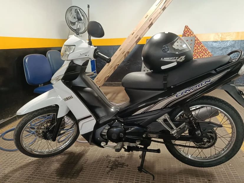 MOTO CRIPTON 2013 ,2014  