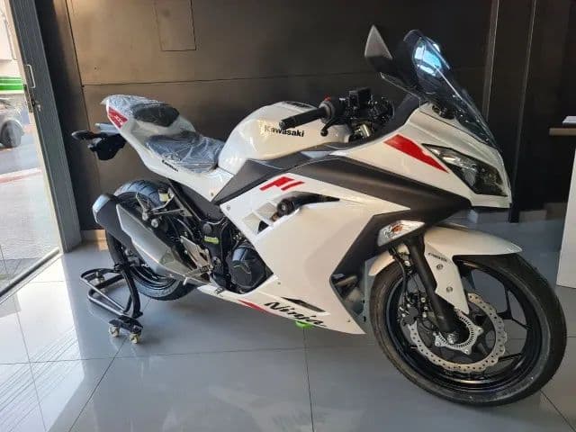 NINJA 300 2026
