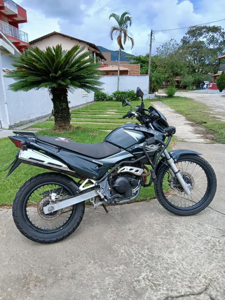 FALCON XT 400 2005