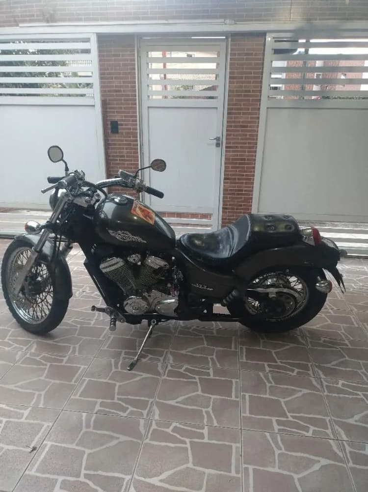 Vendo Shadow VT600 2001